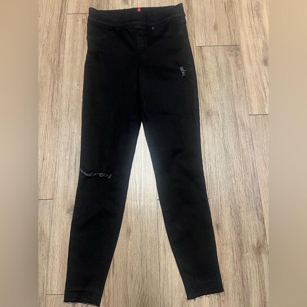 Black Distressed Jeans